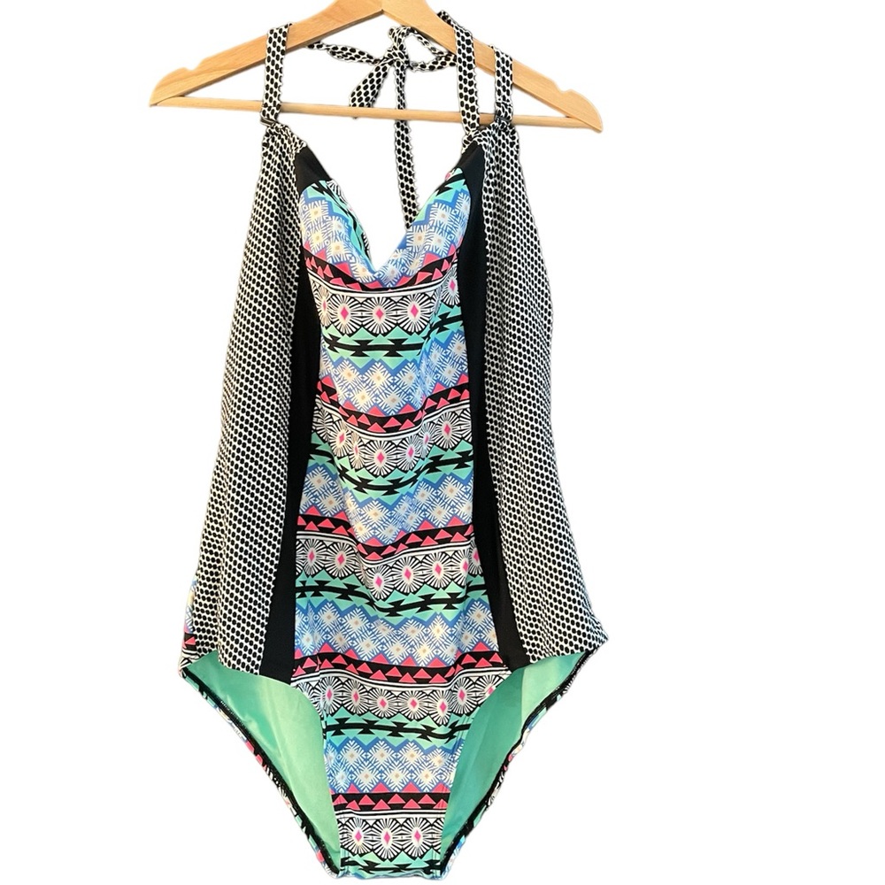 Old Navy Swimsuit, Size 3X, NWT